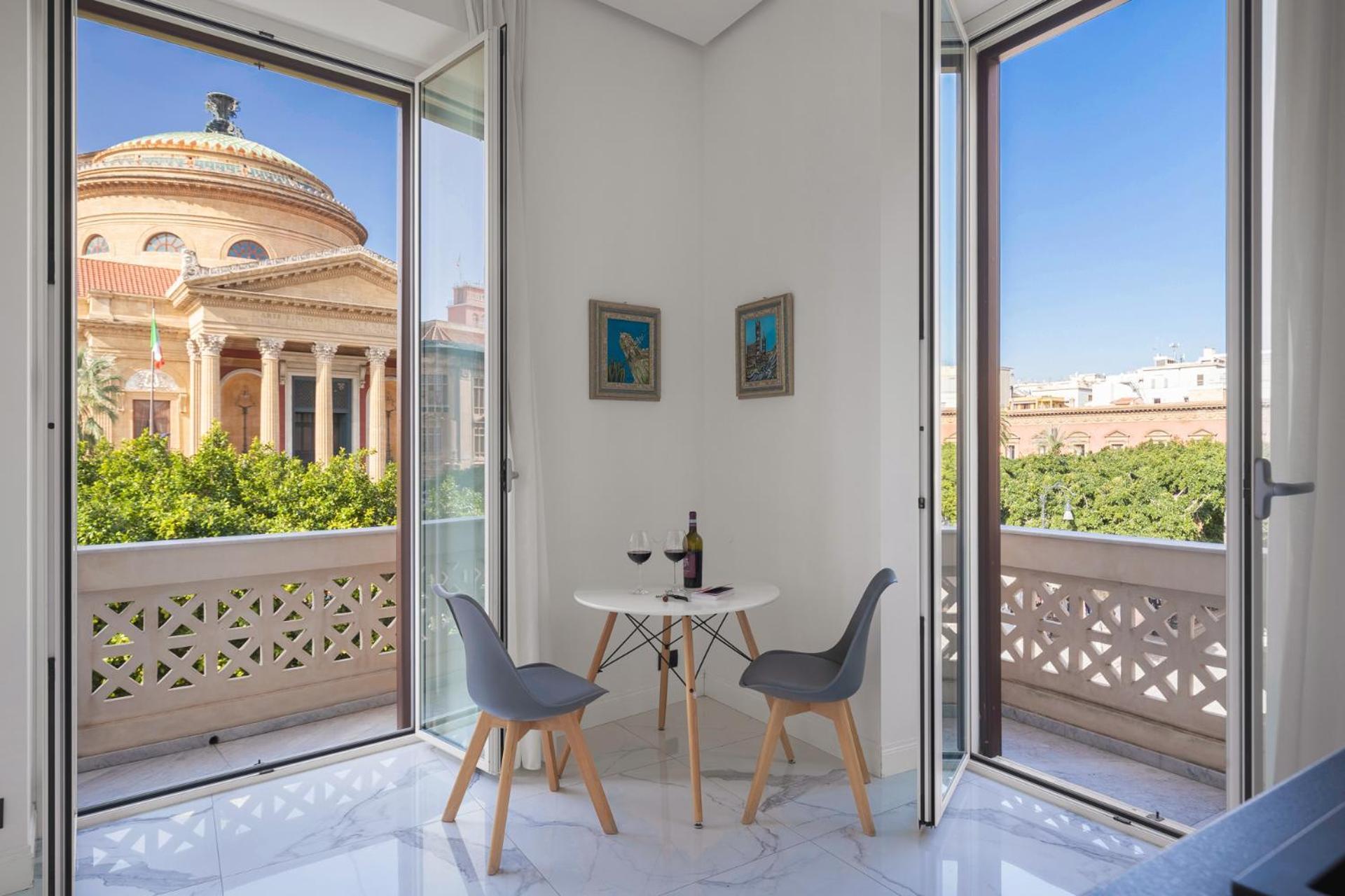 باليرمو Palazzo Sovrana Serviced Luxury Apartments المظهر الخارجي الصورة