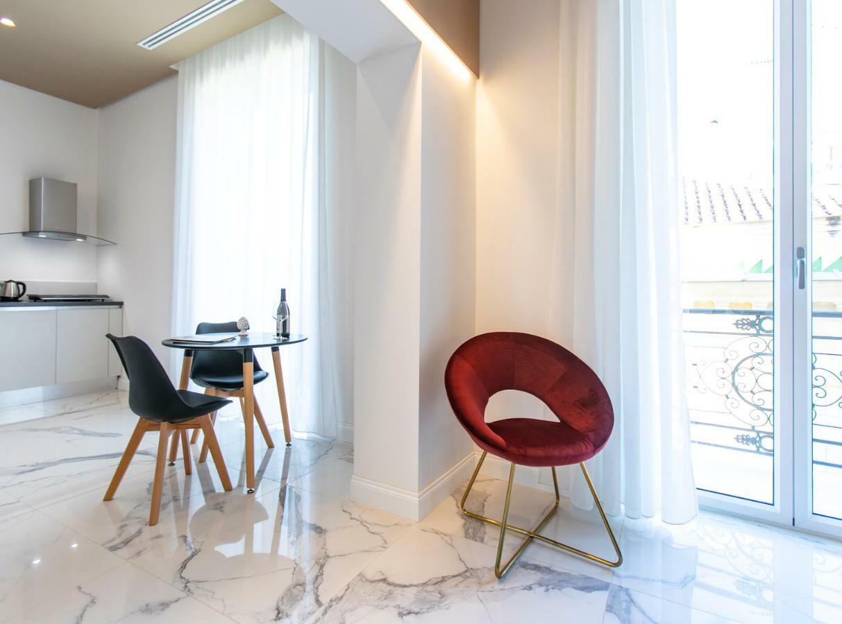 باليرمو Palazzo Sovrana Serviced Luxury Apartments المظهر الخارجي الصورة